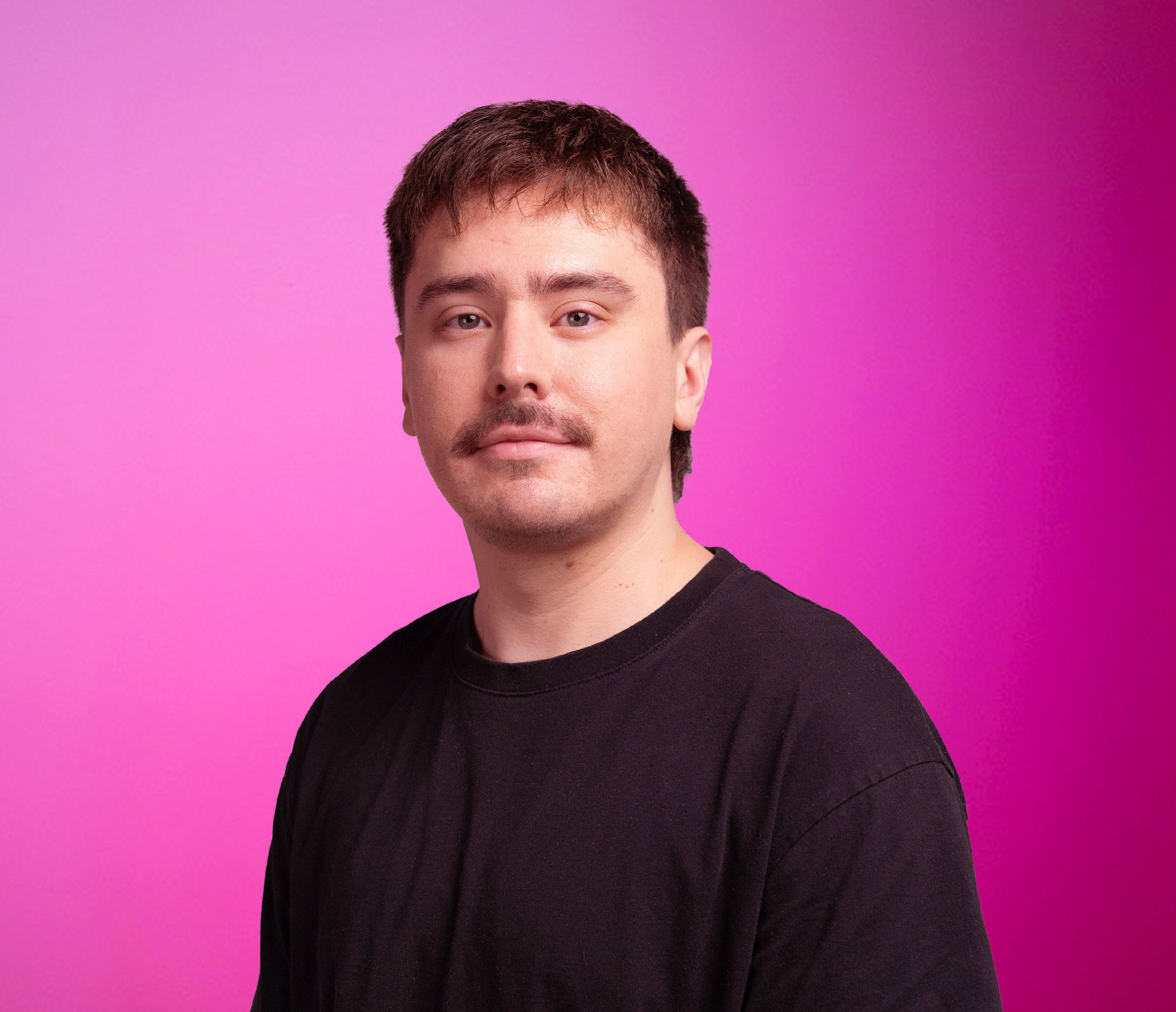 Roy Acuña CR headshot